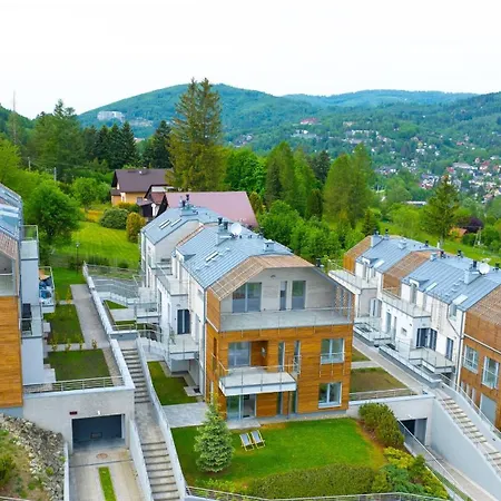 E.5 Ach Beskidy - Magiczny Horyzont, Apartament *