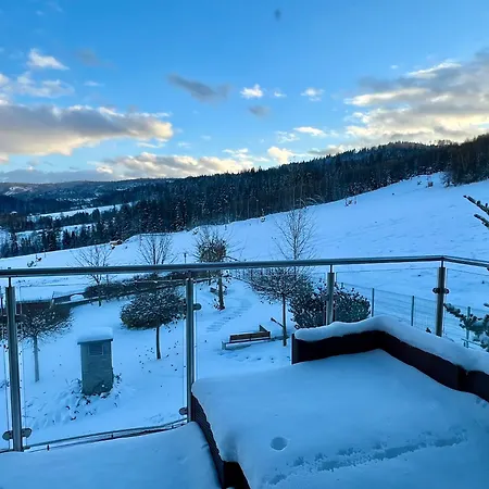 E.5 Ach Beskidy - Magiczny Horyzont, Lägenhet