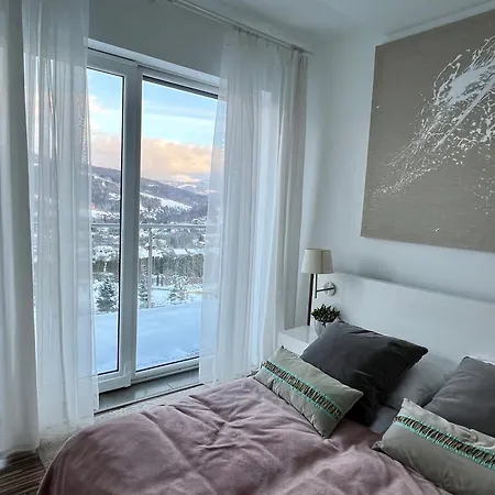 E.5 Ach Beskidy - Magiczny Horyzont, Apartment *